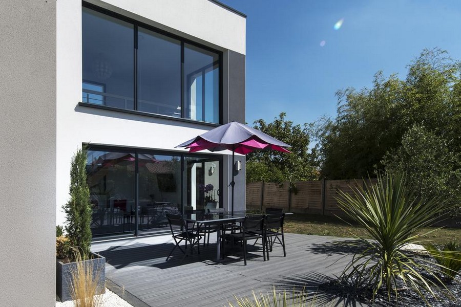 Quel matériau choisir pour une terrasse extérieure ?